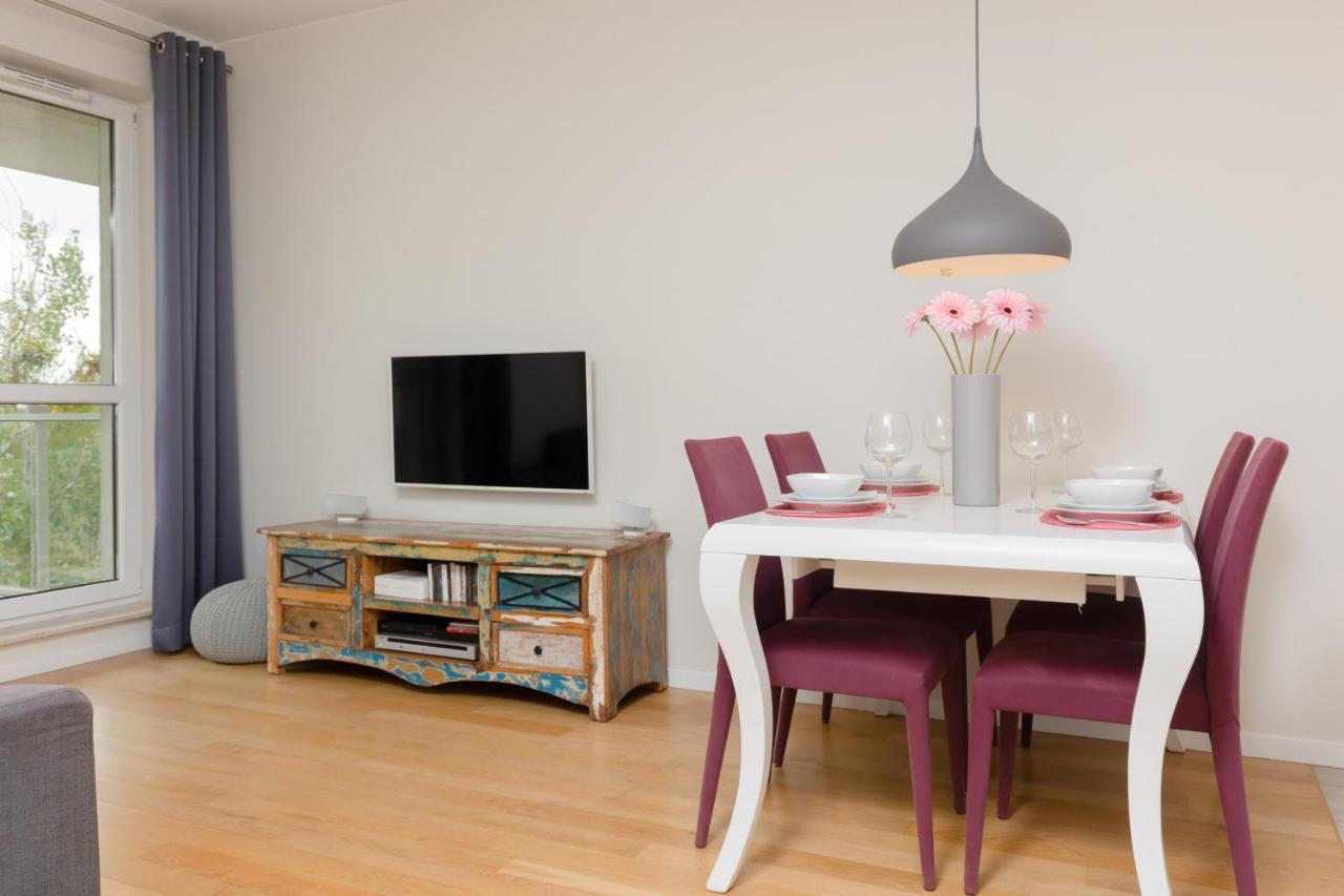Quiet Apartment Park Edwarda Szymanskiego By Noclegi Renters Varsovia Exterior foto